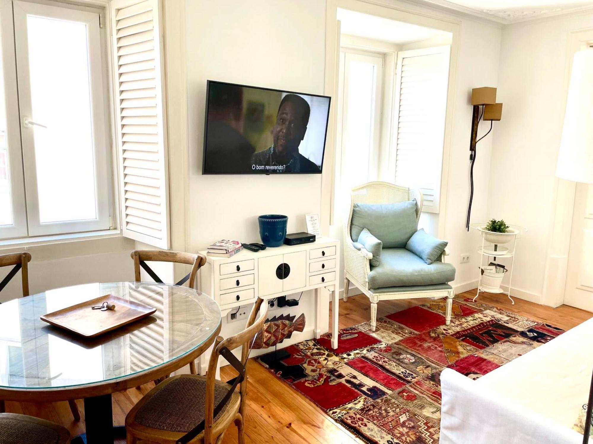 Bright And Spacious Three Bedroom Apt In The Heart Of Lisbon Bagian luar foto