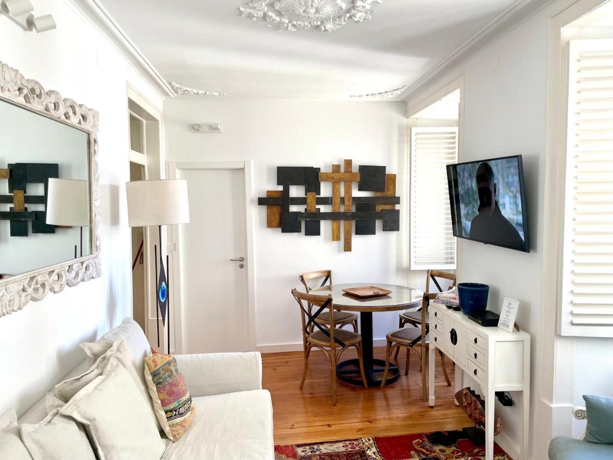Bright And Spacious Three Bedroom Apt In The Heart Of Lisbon Bagian luar foto