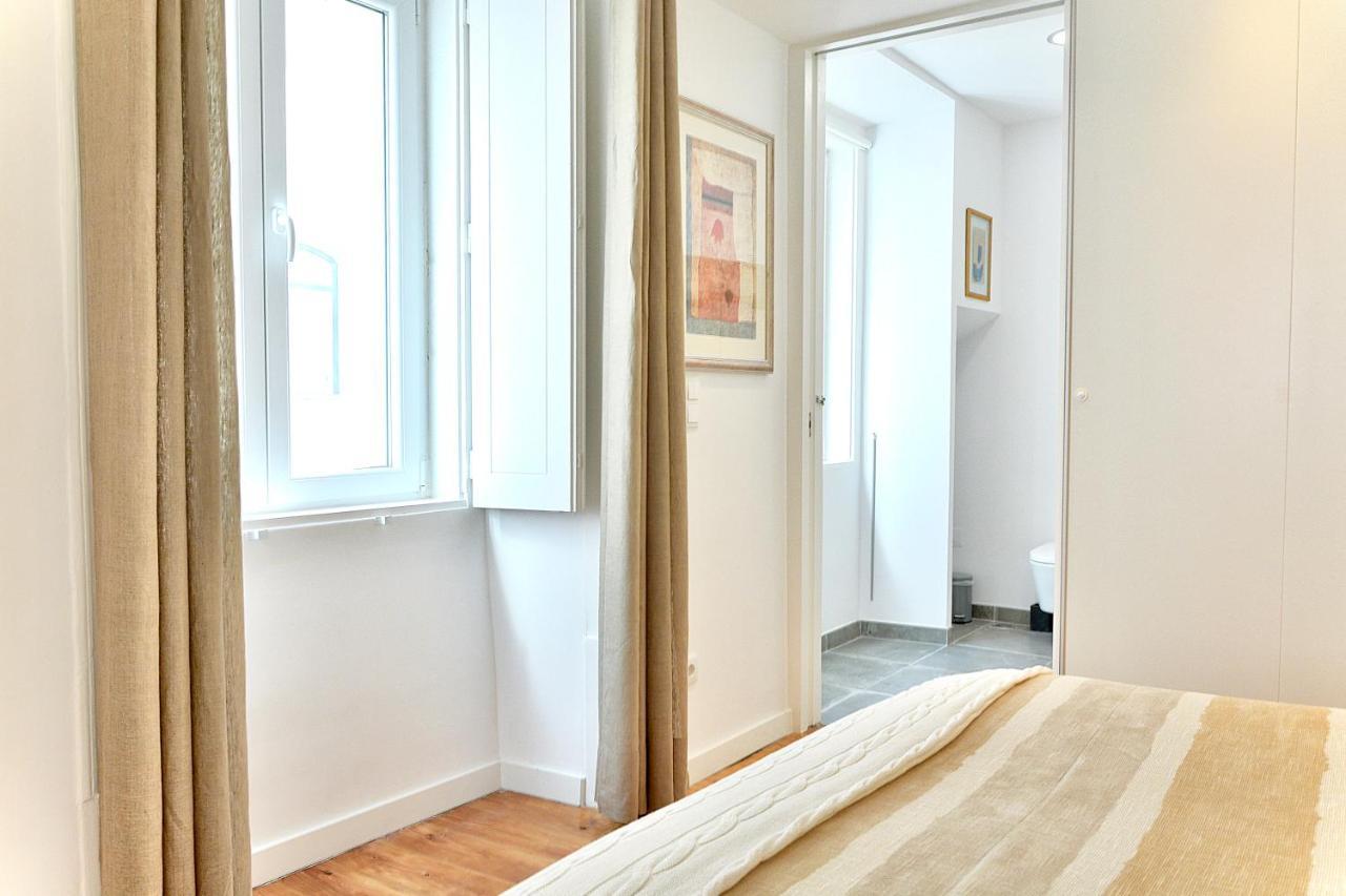 Bright And Spacious Three Bedroom Apt In The Heart Of Lisbon Bagian luar foto