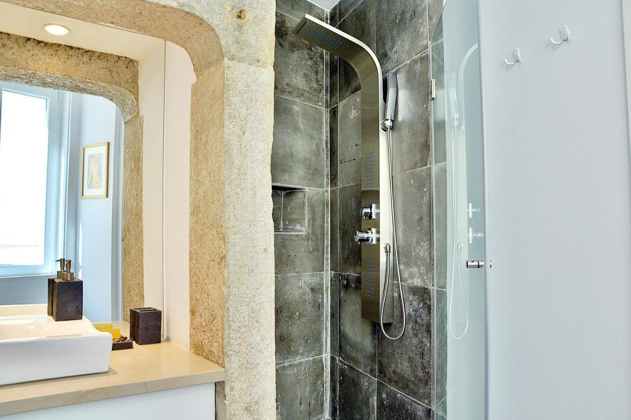 Bright And Spacious Three Bedroom Apt In The Heart Of Lisbon Bagian luar foto