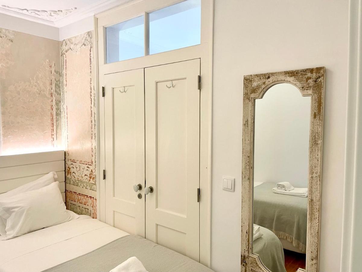 Bright And Spacious Three Bedroom Apt In The Heart Of Lisbon Bagian luar foto