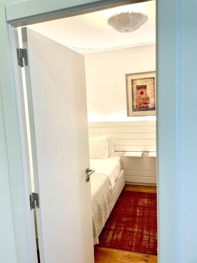 Bright And Spacious Three Bedroom Apt In The Heart Of Lisbon Bagian luar foto